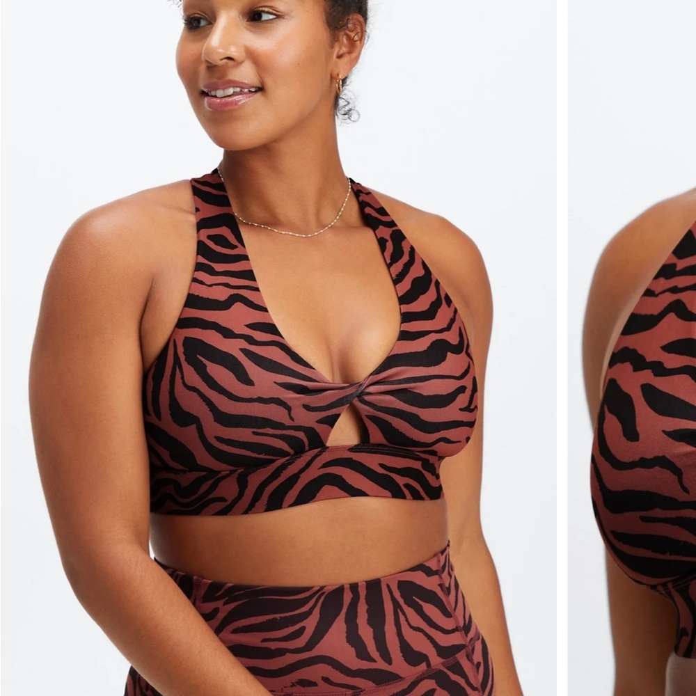 Fabletics Oasis Twist Medium Impact Sports Bra Pink and Black Zebra Size M - Picture 1 of 15